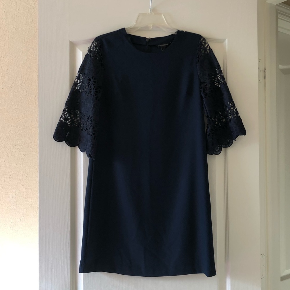 Banana Republic lace sleeves dress